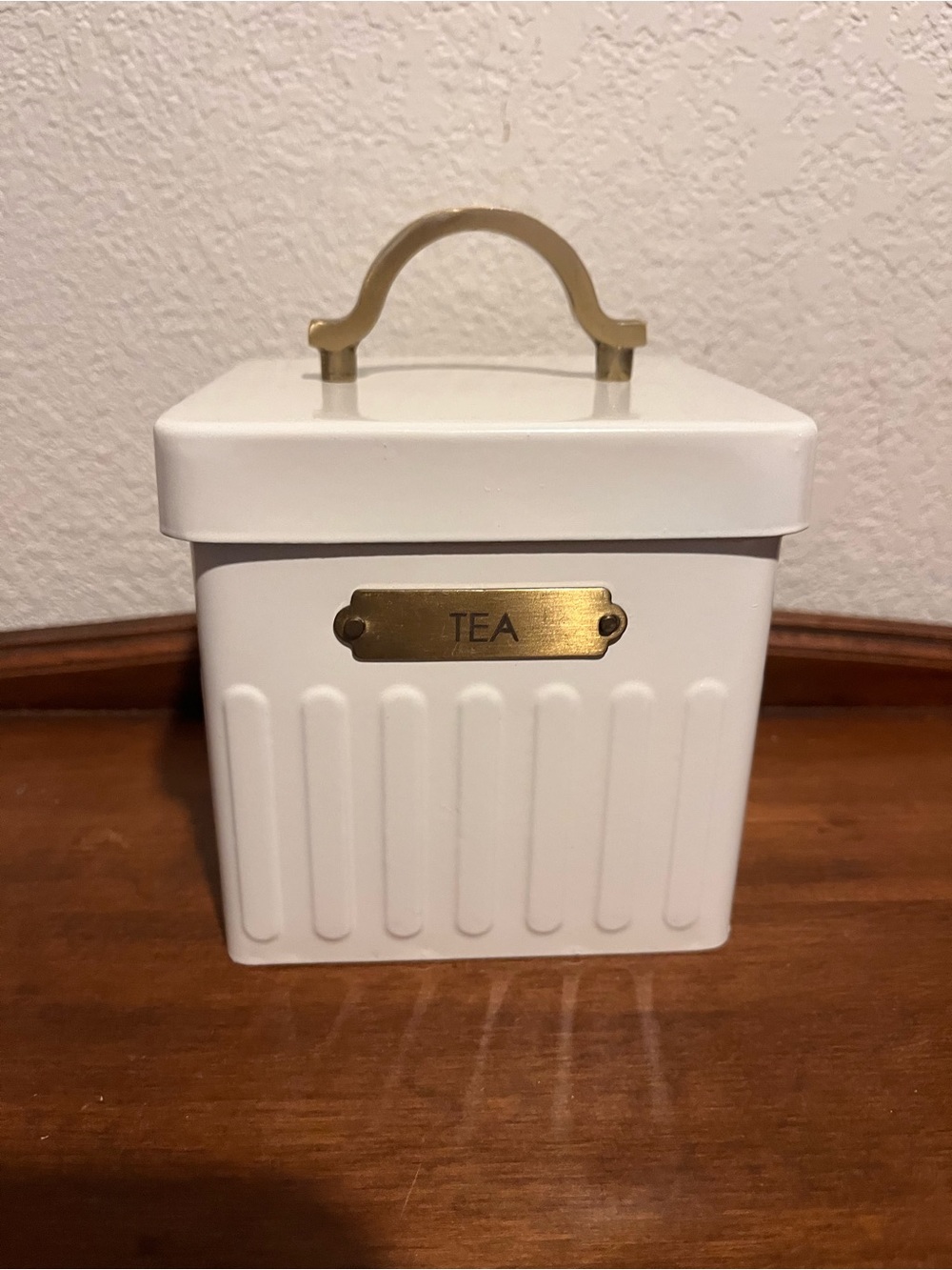 Hearth and Hand Magnolia Tea Tin